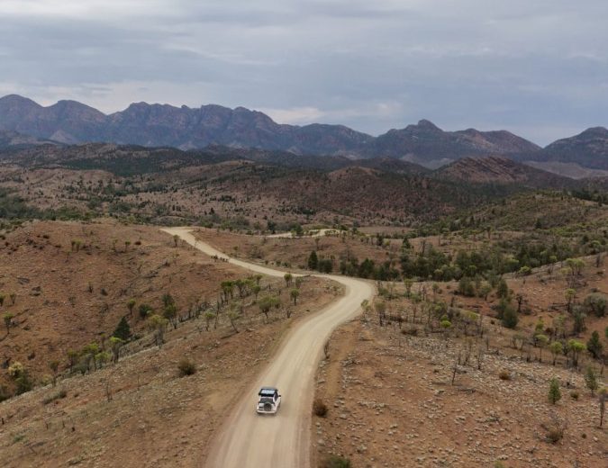 Australien | Flinders Ranges National Park – Staub, Felsen und Ferrel auf dem Teller | Beitragsbild