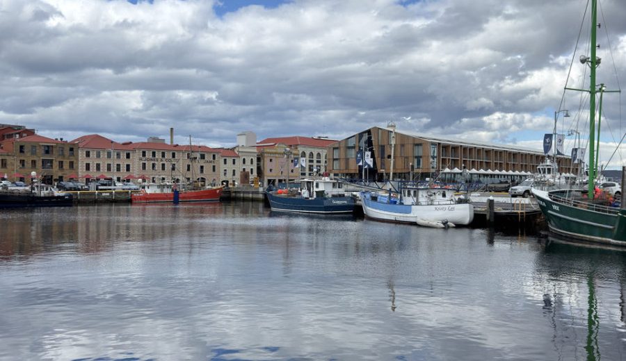Australien | Hobart – Markt, Kaffee und ein Berg mit eigener Laune | Beitragsbild