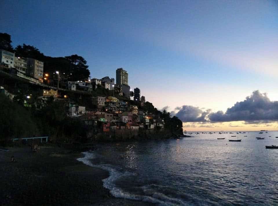 Salvador, Brasil: Drittes Rad am Strand bei Sonnenuntergang.