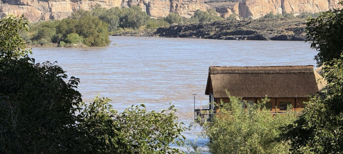 Südafrika | Vom Fish River Canyon nach Cape Town – Fluss, Wein und wieder ein richtiges Bett | Beitragsbild