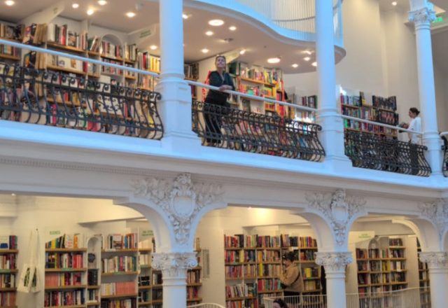Rumänien | Bukarest – Beton, Cafés und ein bisschen osteuropäisches Durcheinander | Beitragsbild