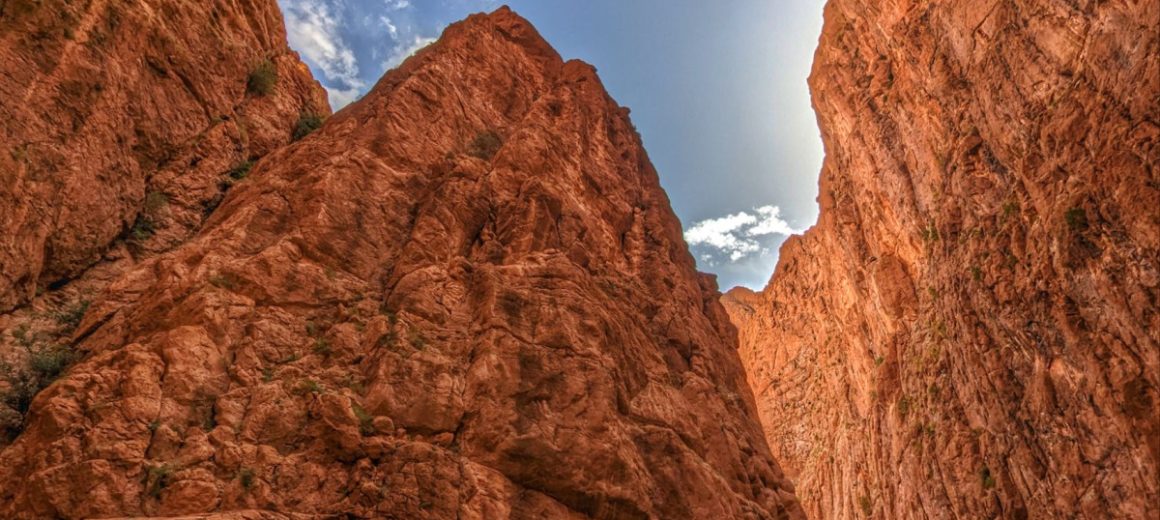 Marokko | Die Todra Schlucht ist ein weiterer faszinierender Ort. Mitten in Marokko. | Beitragsbild